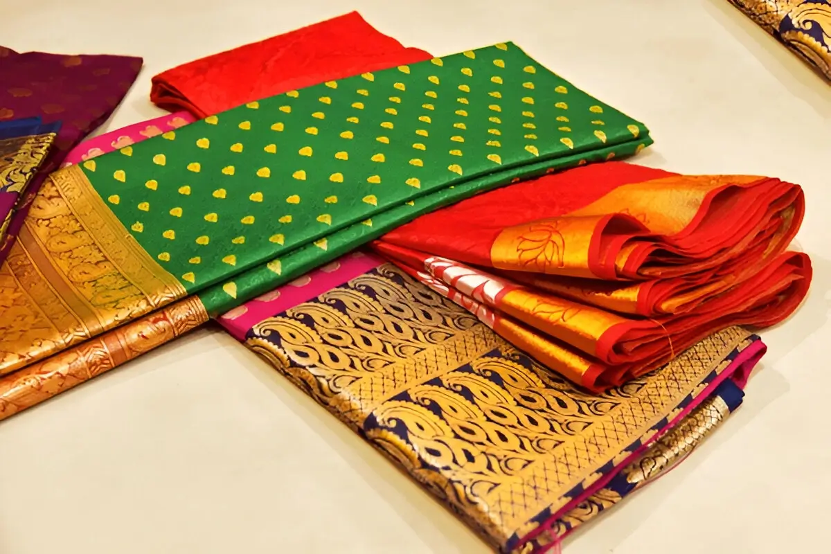 Shop for Banarasi Sarees and Crafts