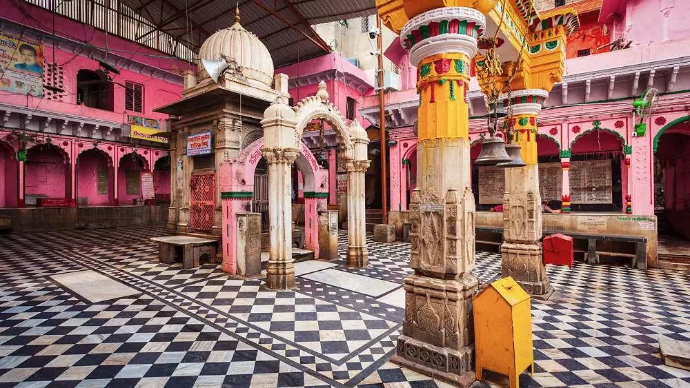  Mathura Tourism - Dwarkadhish Temple