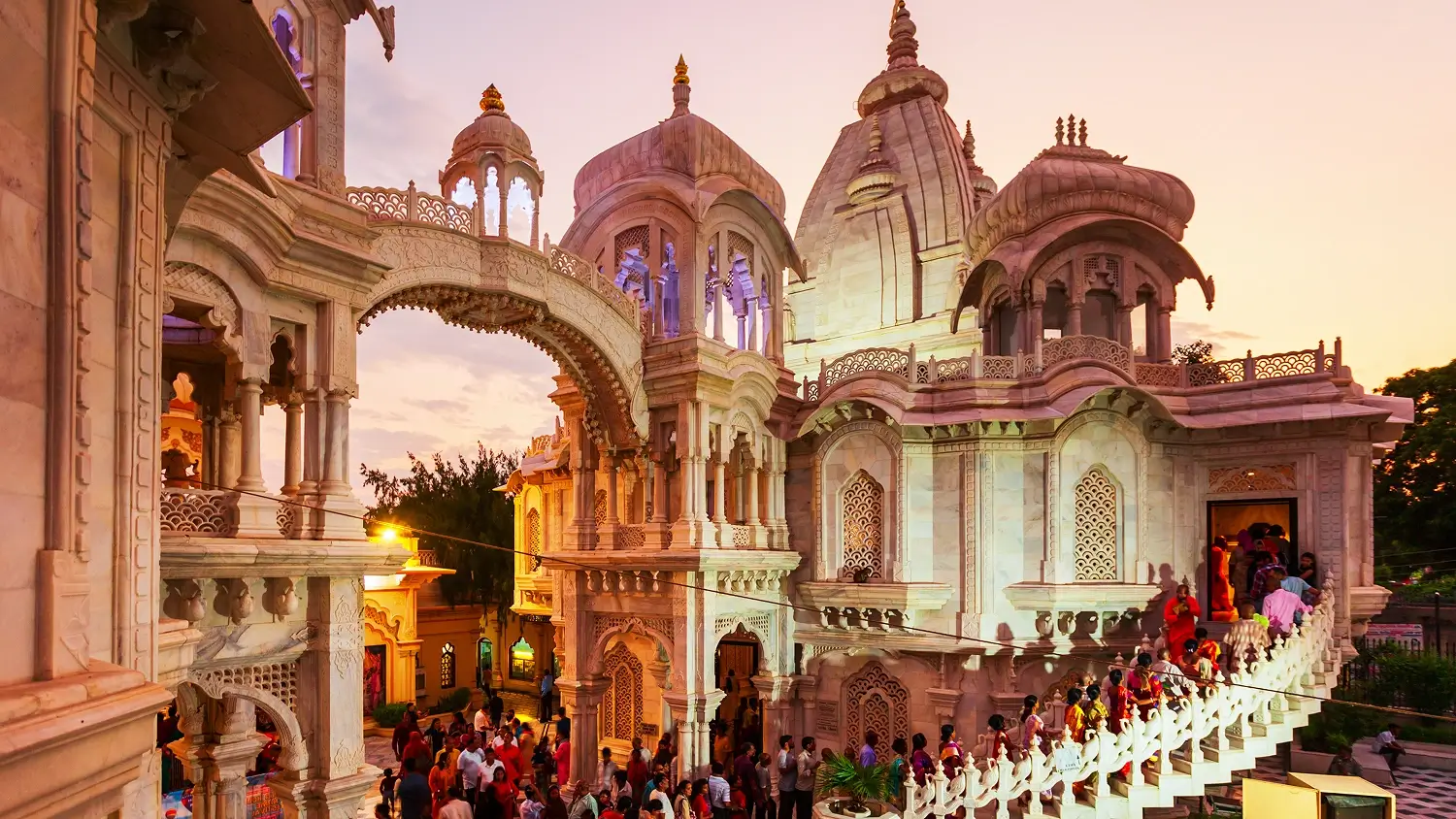 Vrindavan Tourism - ISKCON Temple (Krishna Balaram Mandir) 