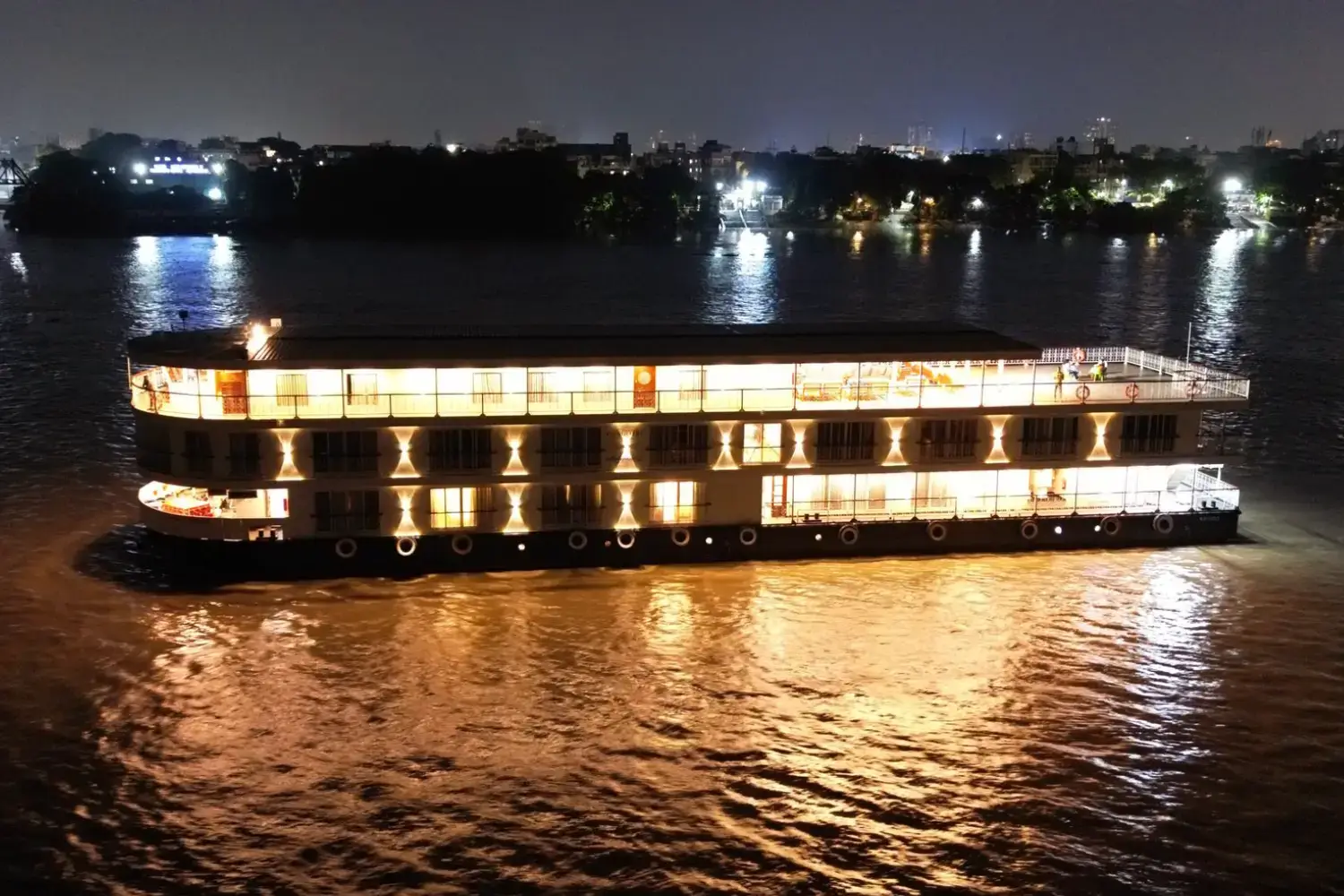 Gangotri Luxury Cruise Varanasi Tourism