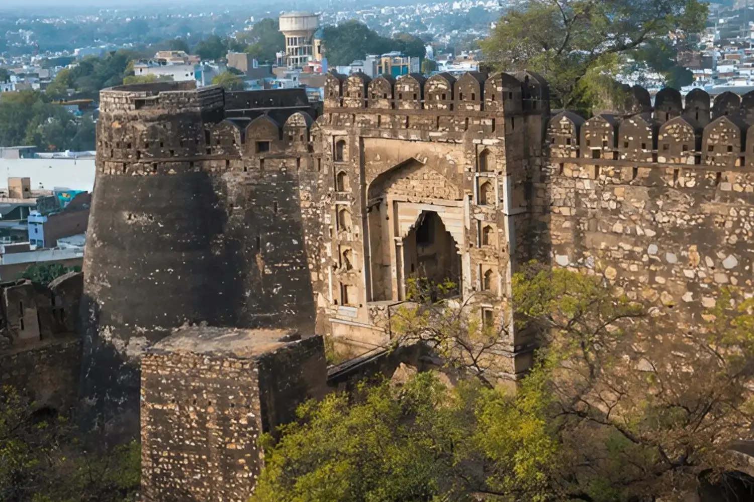 UP Tourism - Jhansi Fort